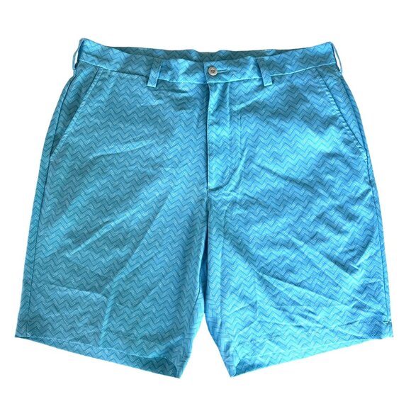 PGA Tour Mens Golf Shorts Blue Chevron NWOT Size 36 Quickdry Lightweight - Picture 1 of 7